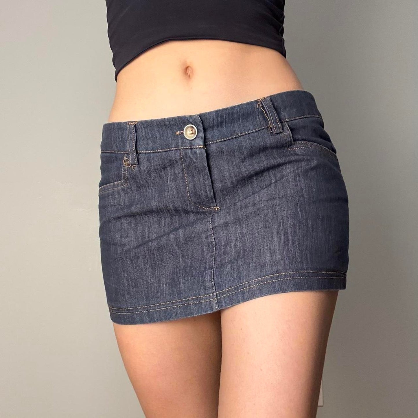 Mini low rise denim skirt - size S from Miss Republic