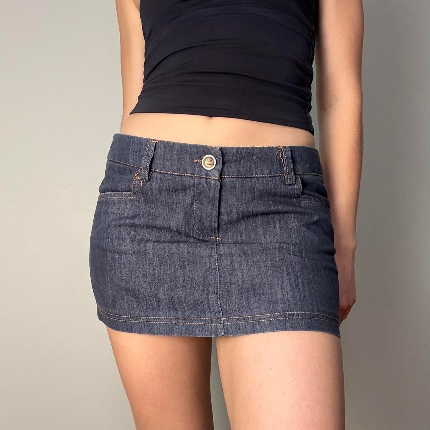 Mini low rise denim skirt - size S from Miss Republic