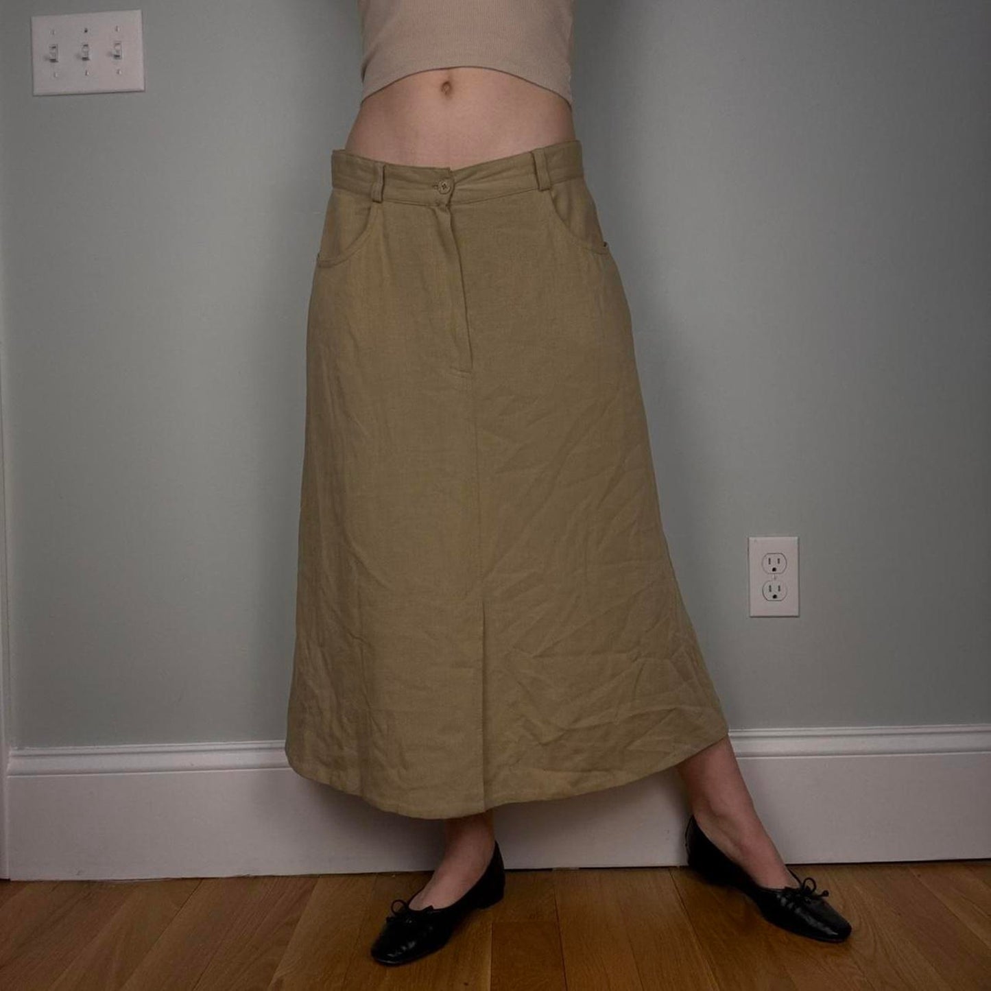 Tan vintage maxi skirt lightweight - size M