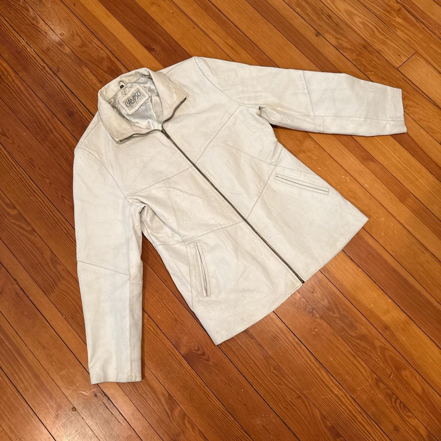 White leather jacket fitted y2k - size XL from Calypso Leatherwear