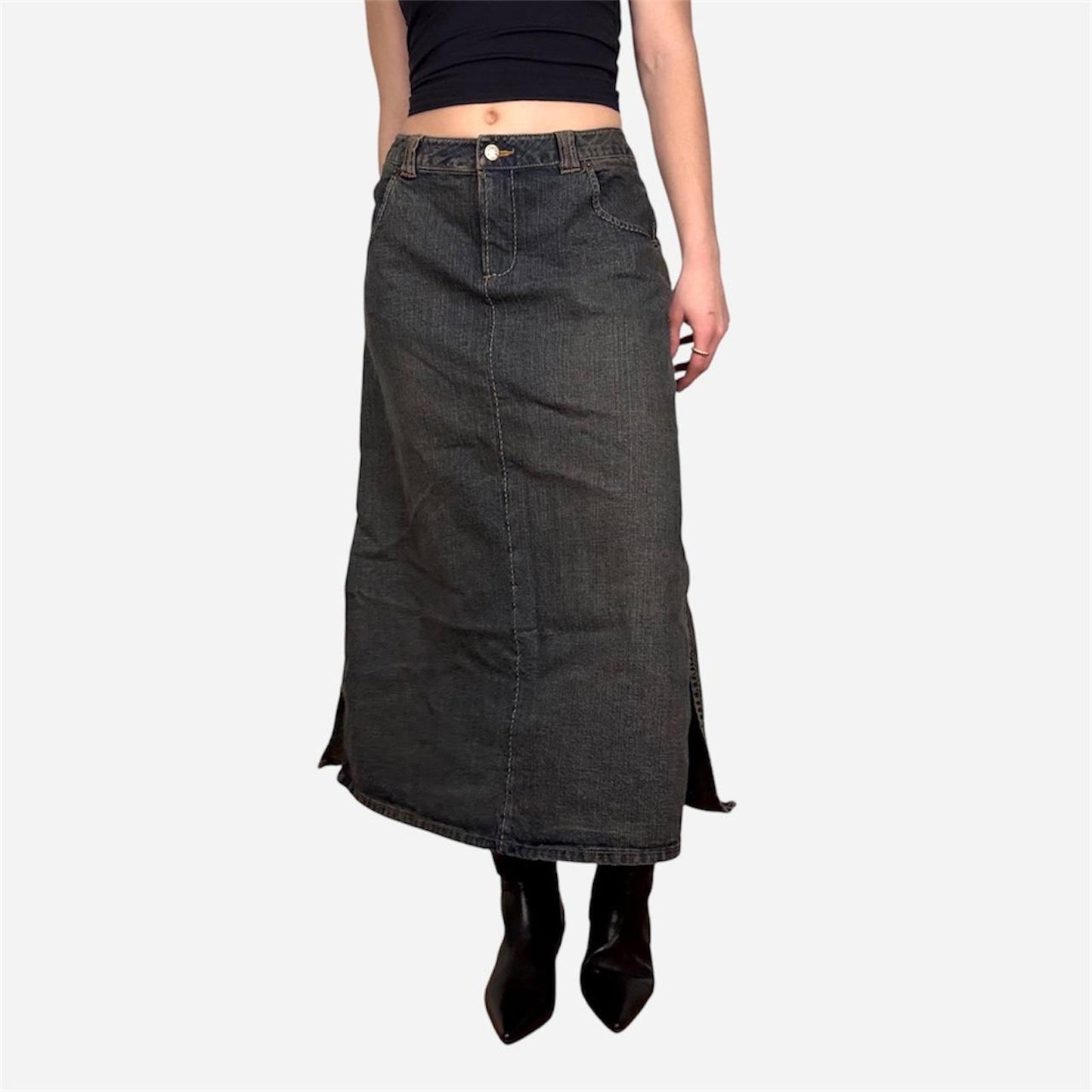 Dark wash denim midi maxi skirt - size M from Riveted by Lee