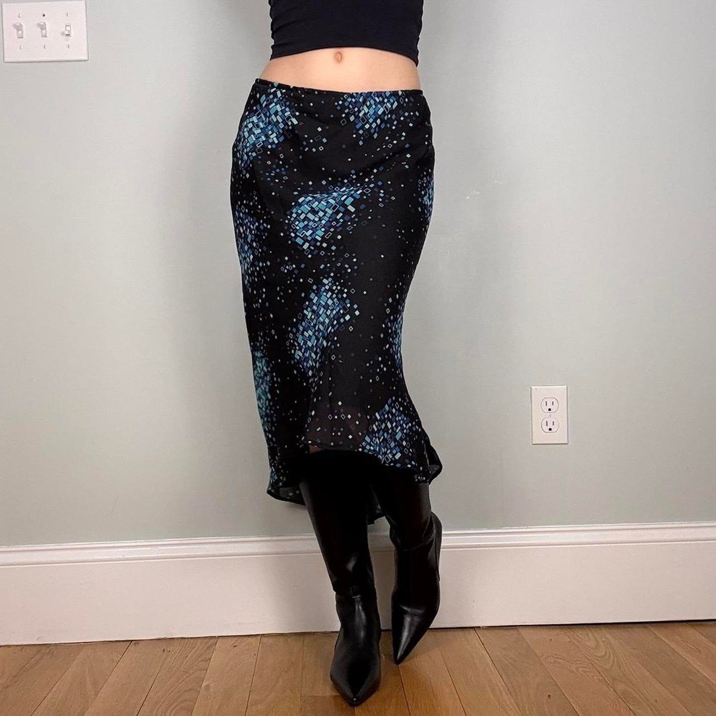 90s floral midi skirt - size M from A. Byer